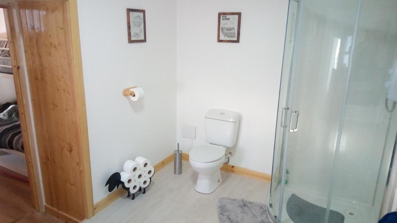 The Uyeasound Old Pier Cottage Belmont エクステリア 写真